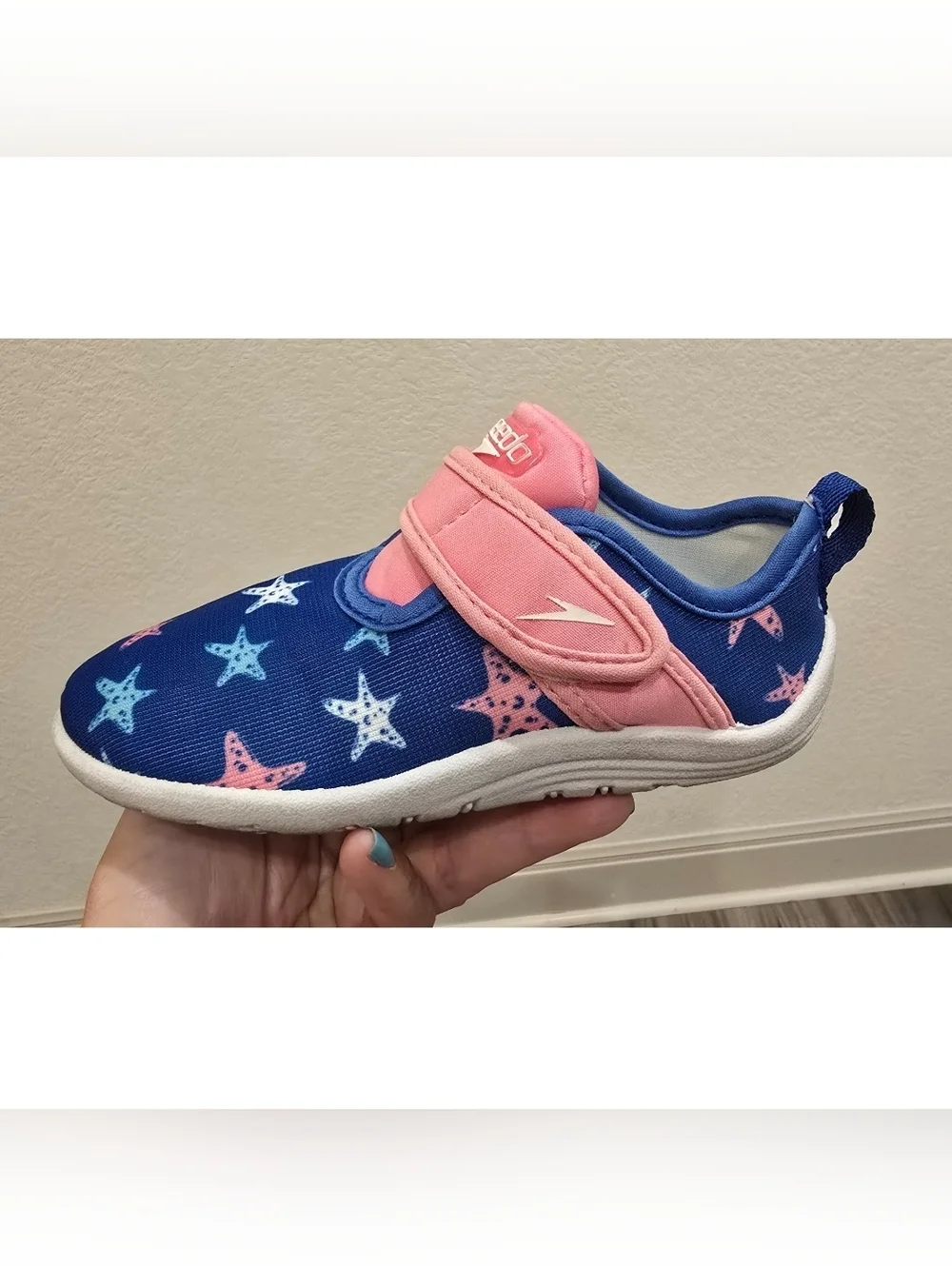 Speedo Kids Water Shoes Navy Star Print Velcro Beach Pool Shoes Size Large
